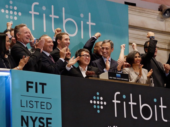 FITBIT-Surges-by-Close-to-50-percent-on-First-Trading-Day-681x511